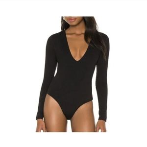NWT Susana Monaco Deep V-Neck Bodysuit Long Sleeve Black Size Large